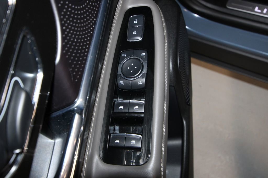 Used 2024 Lincoln Corsair Grand Touring w/ Equipment Group 301A image 6