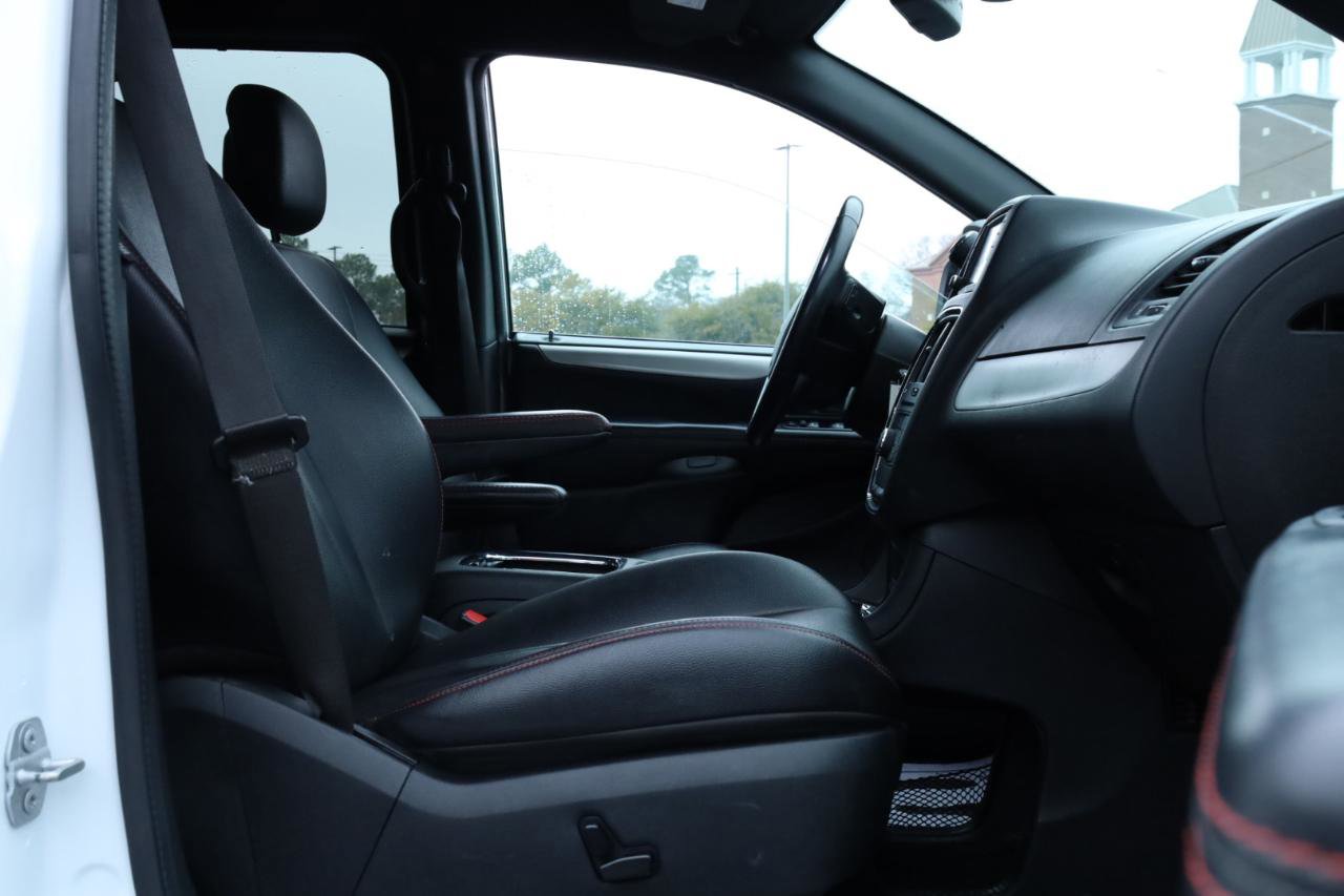 Used 2020 Dodge Grand Caravan GT image 15