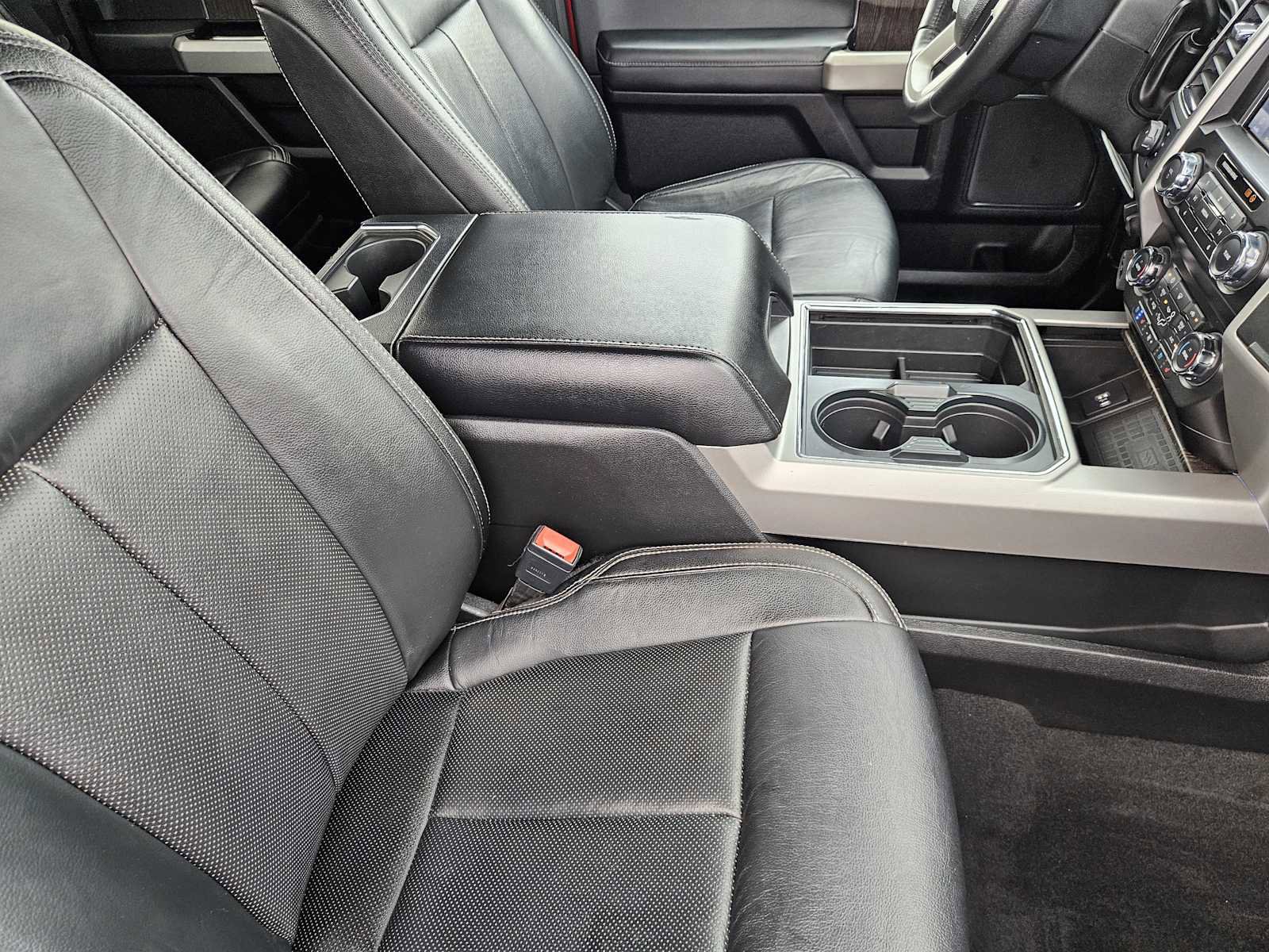 Used 2020 Ford F250 Lariat AWD/4WD image 14