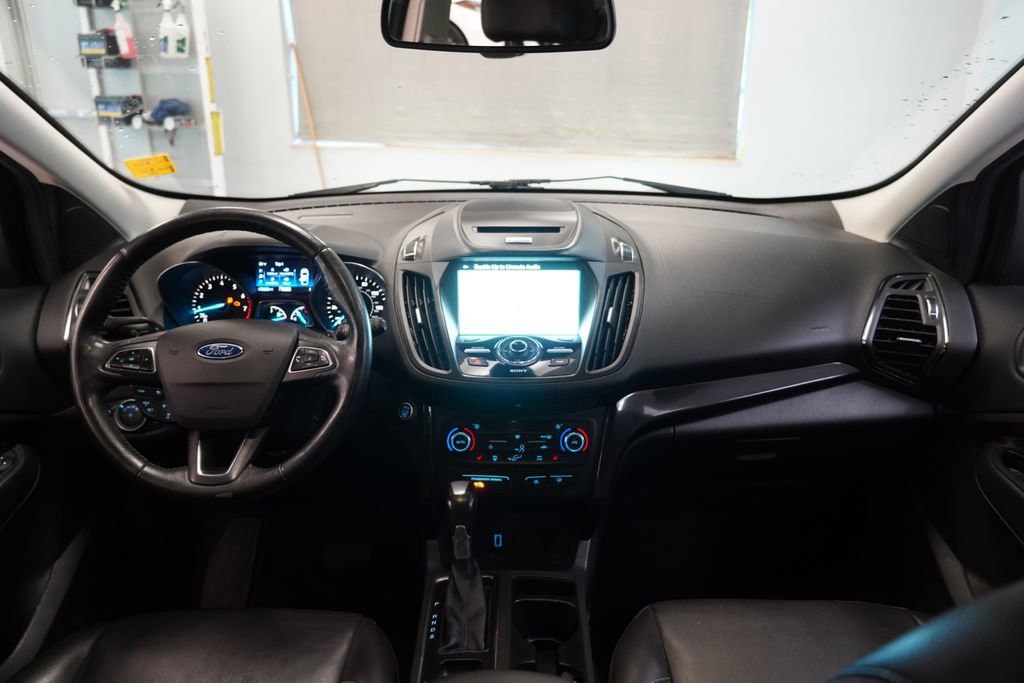Used 2017 Ford Escape Titanium AWD/4WD image 19