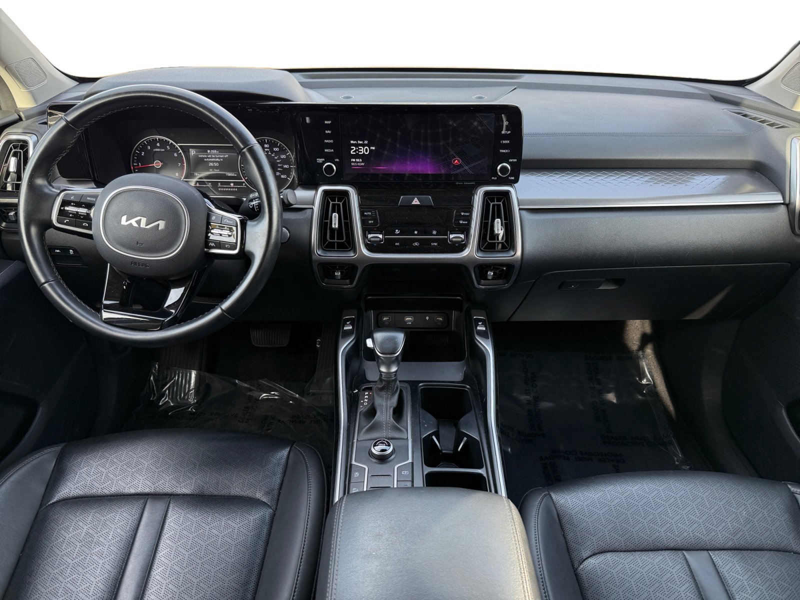 Used 2023 Kia Sorento S image 10