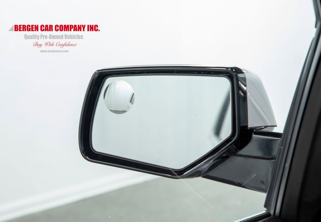 Used 2015 Chevrolet Tahoe 4WD image 28