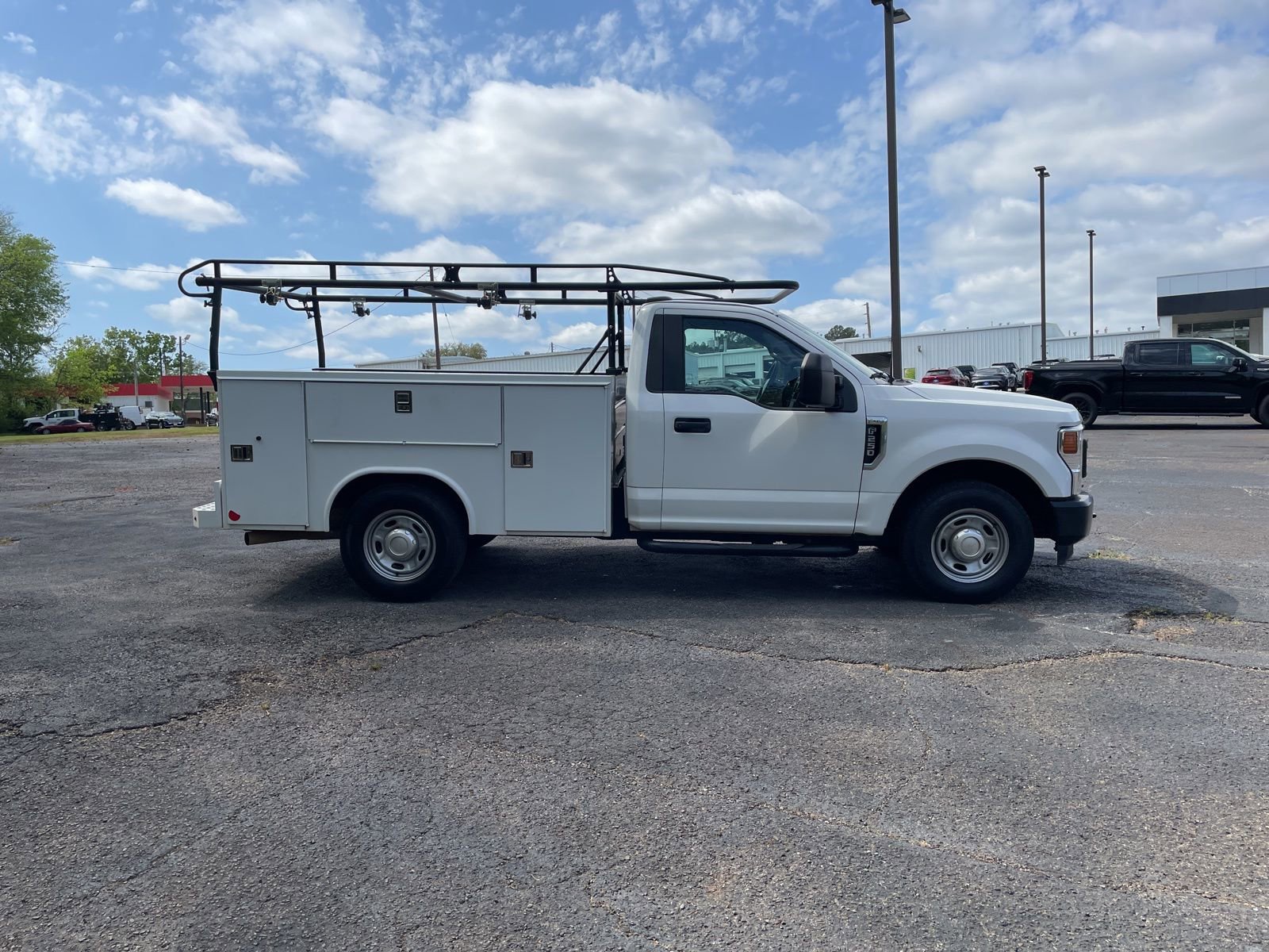 Used 2022 Ford F250 XL image 6