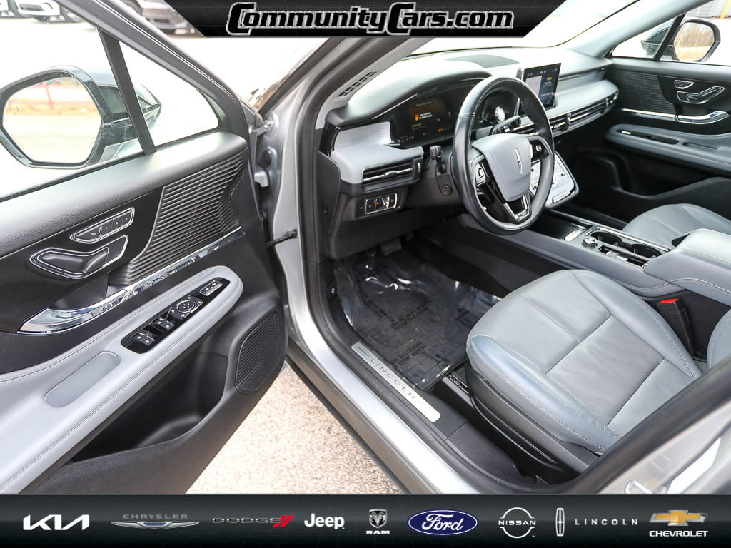 Certified 2022 Lincoln Corsair Reserve w/ Elements Package image 11