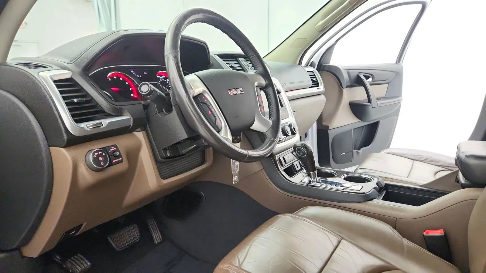 Used 2016 GMC Acadia SLT image 22
