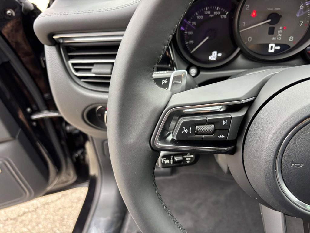 New 2026 Porsche Macan S image 28