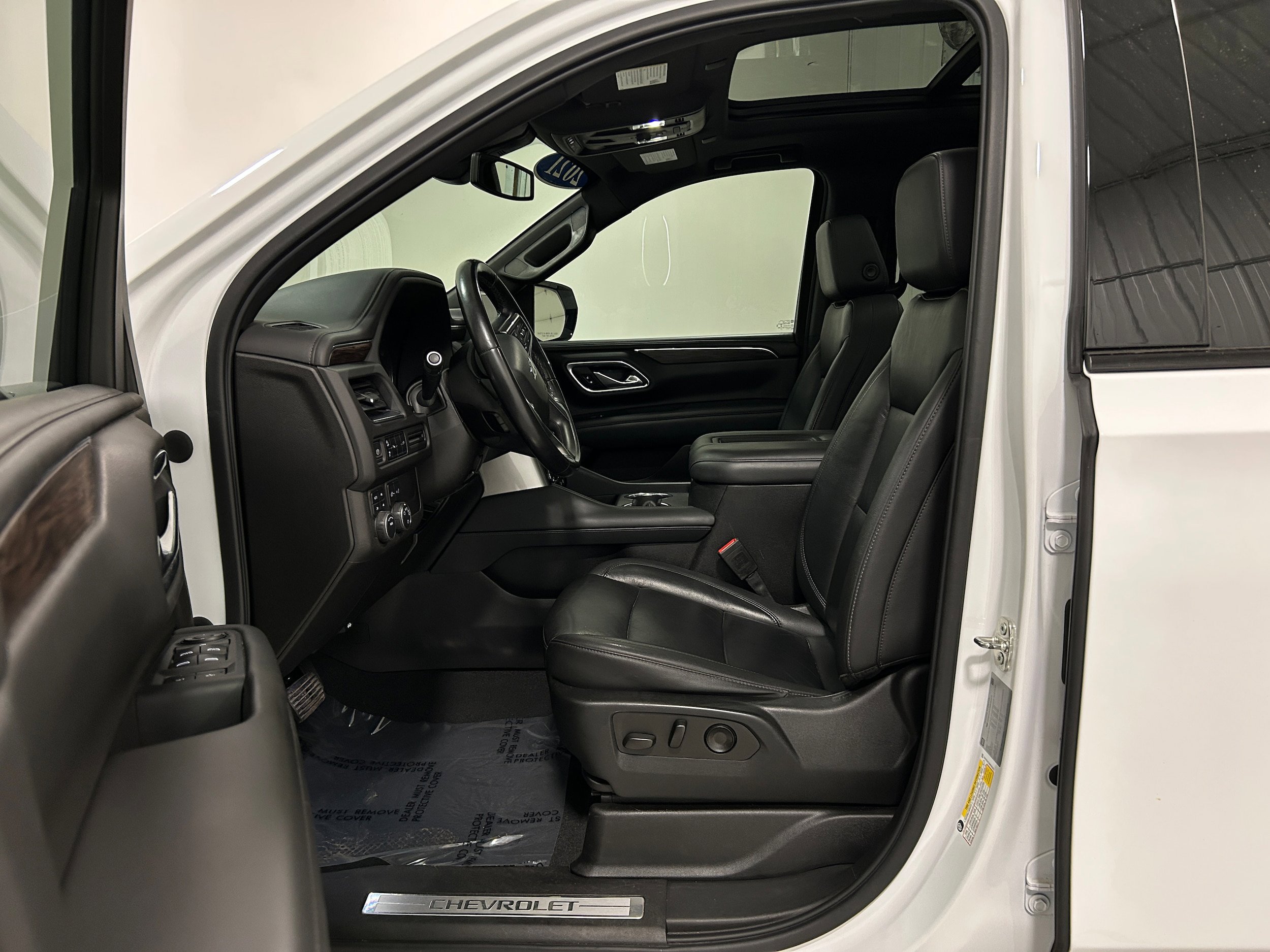 Used 2021 Chevrolet Suburban Z71 AWD/4WD image 4