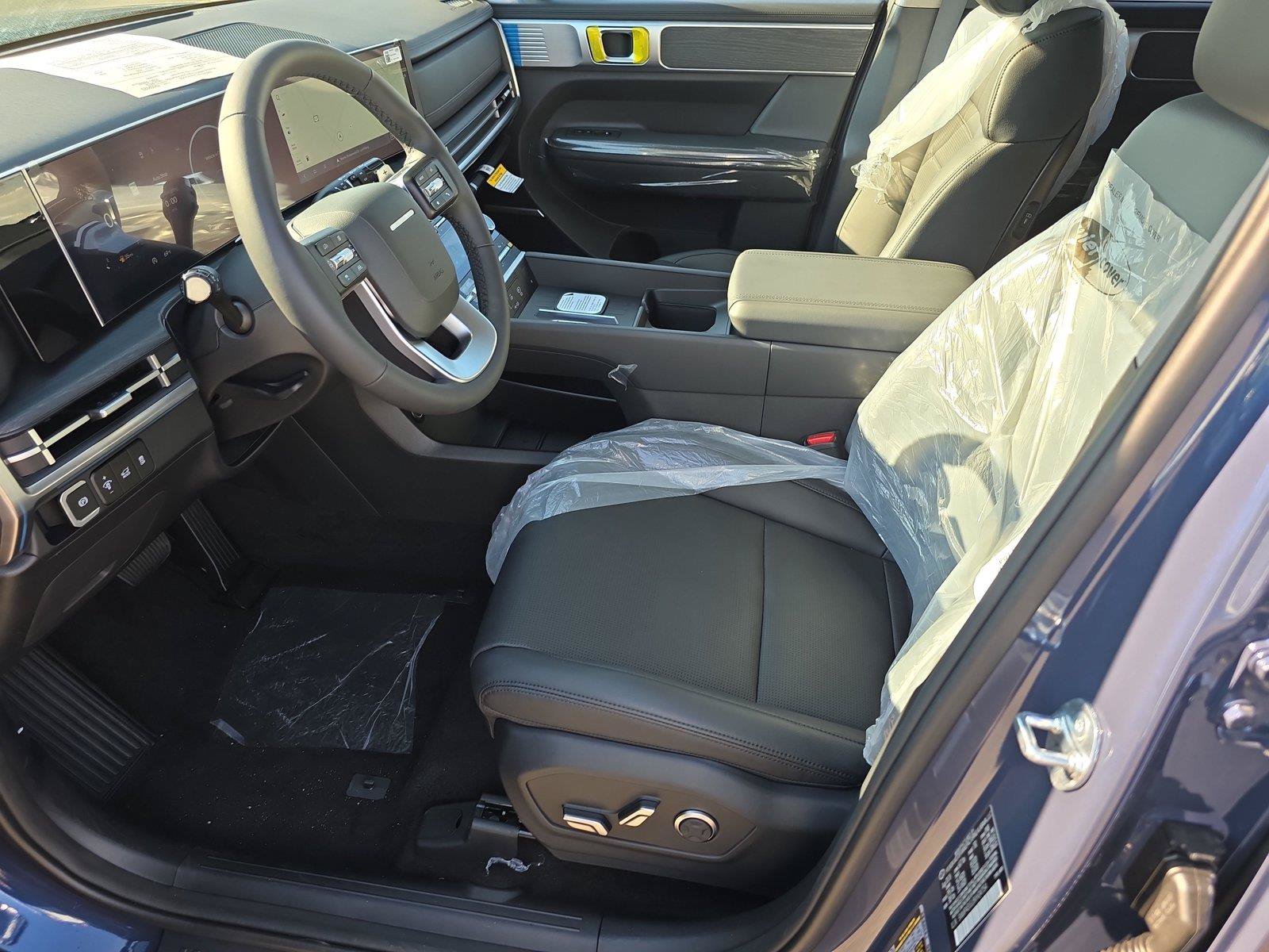New 2027 Hyundai Santa Fe Limited AWD/4WD image 3