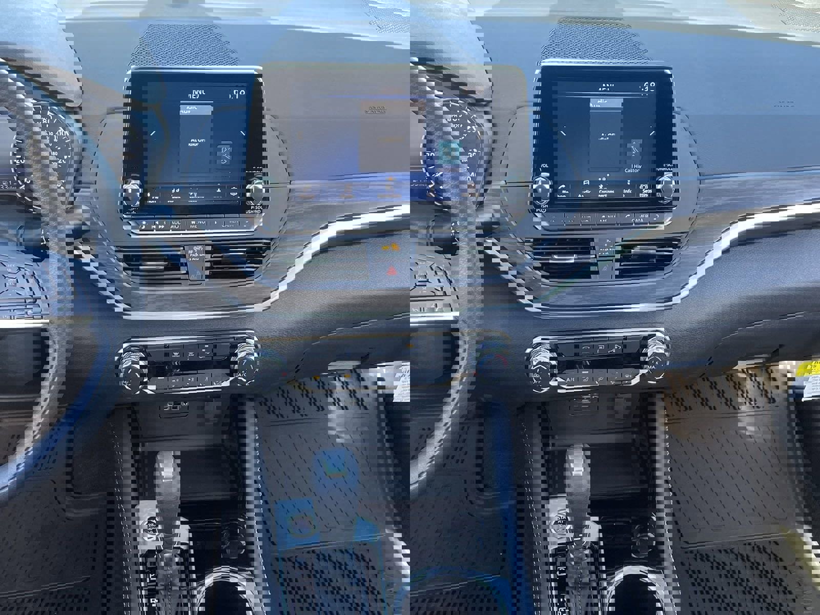 New 2025 Nissan Altima 2.5 SV image 25