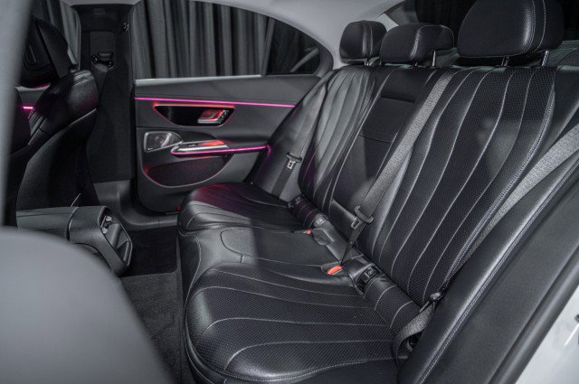 Certified 2025 Mercedes-Benz E 350 4MATIC Sedan image 13