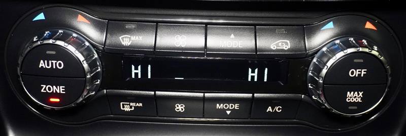 Used 2020 Mercedes-Benz GLA 250 4MATIC image 23