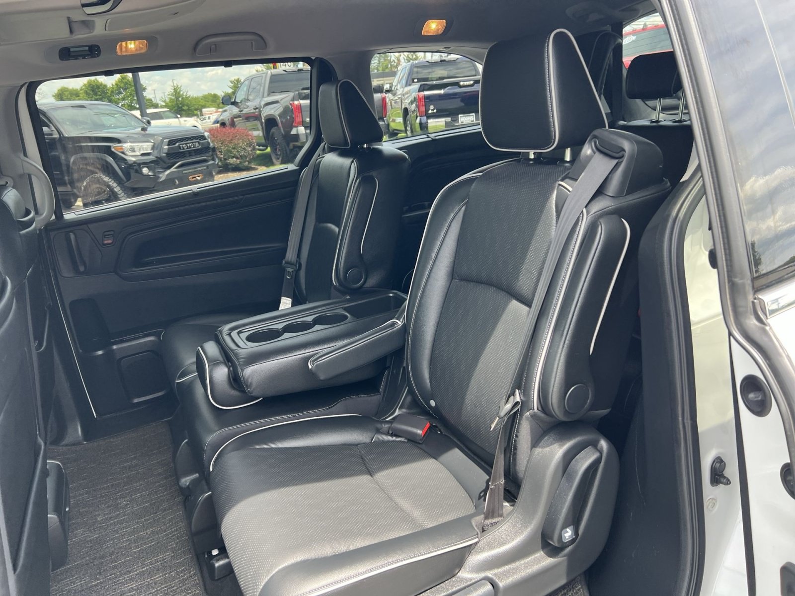 Used 2024 Honda Odyssey Elite image 25