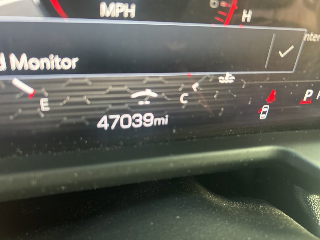 Used 2024 GMC Acadia Elevation w/ Trailering Package image 2