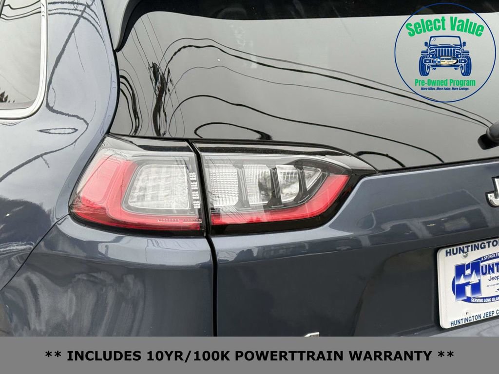 Used 2021 Jeep Cherokee Latitude Lux w/ Comfort/Convenience Group image 8