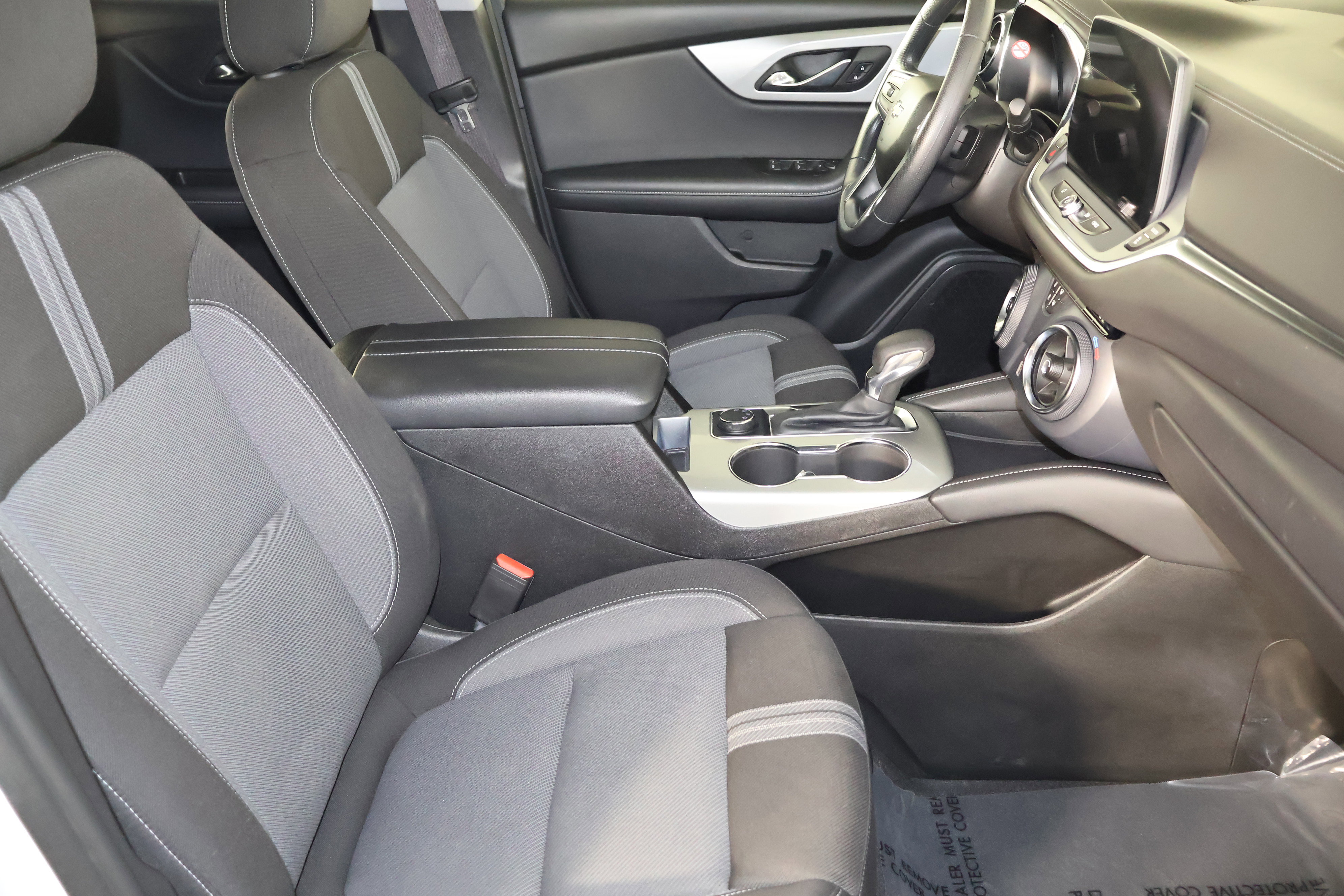 Used 2025 Chevrolet Blazer LT image 41