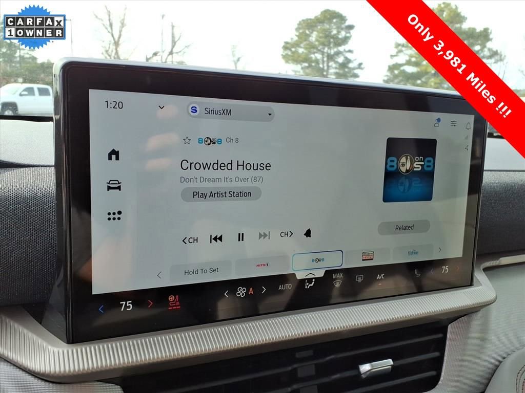 Used 2025 Ford Explorer Active w/ Active Comfort Package image 22