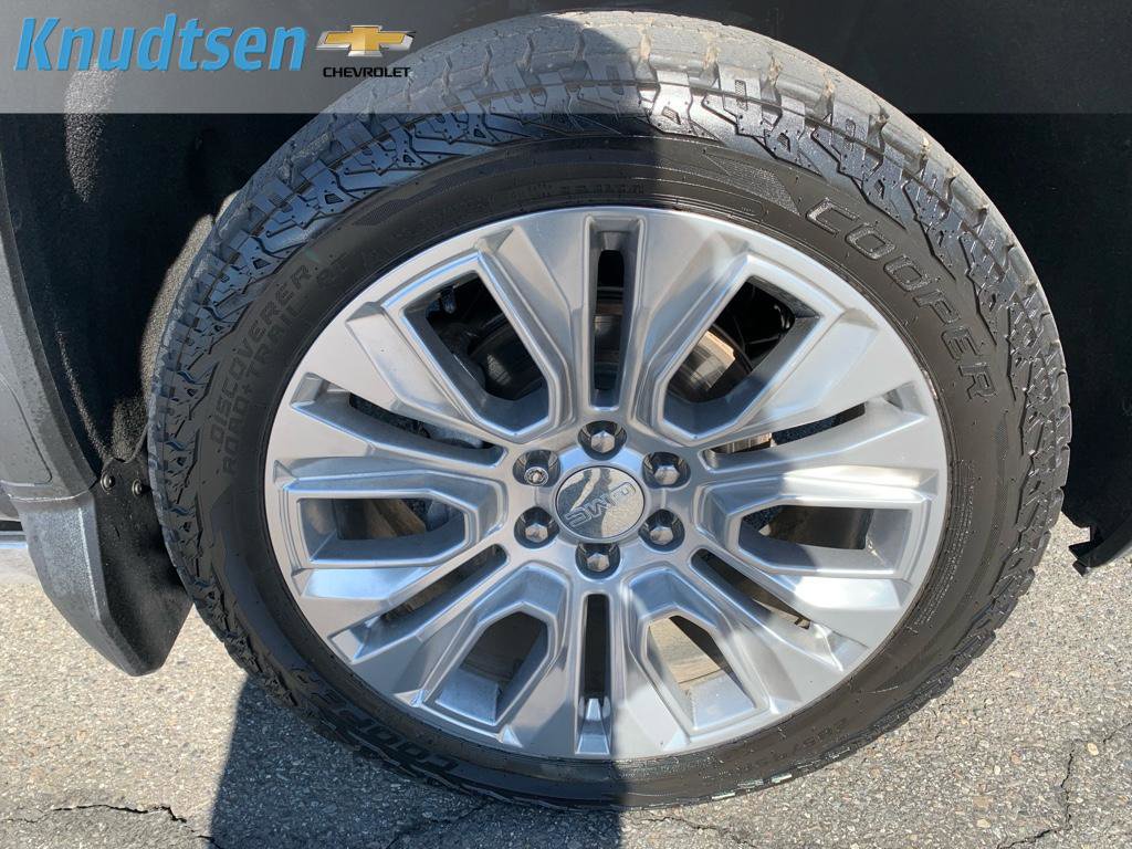 Used 2021 GMC Sierra 1500 Denali w/ Denali Ultimate Package image 9