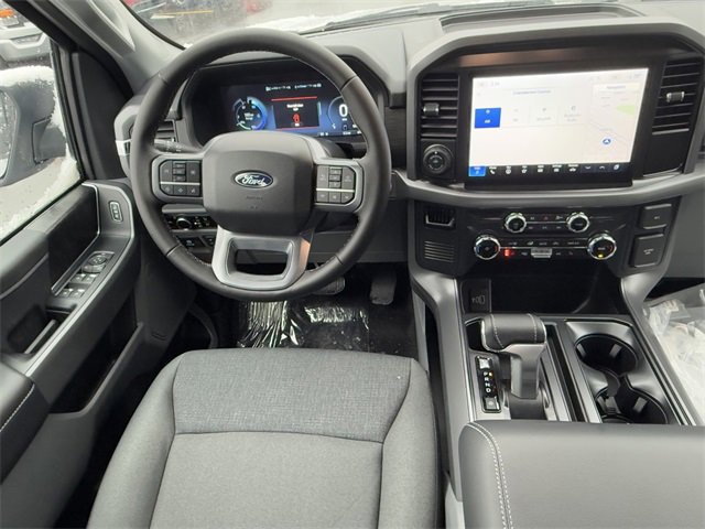 New 2025 Ford F150 Lightning XLT image 11