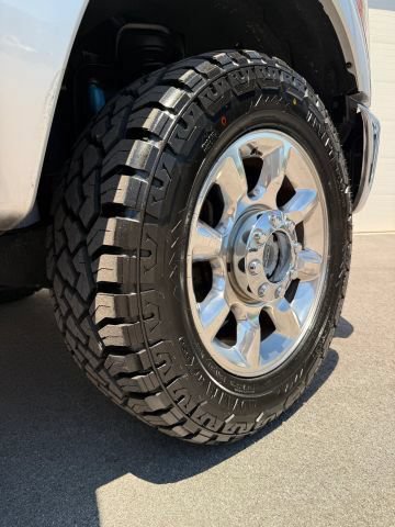 Used 2014 Ford F250 Lariat w/ Lariat Ultimate Package AWD/4WD image 38