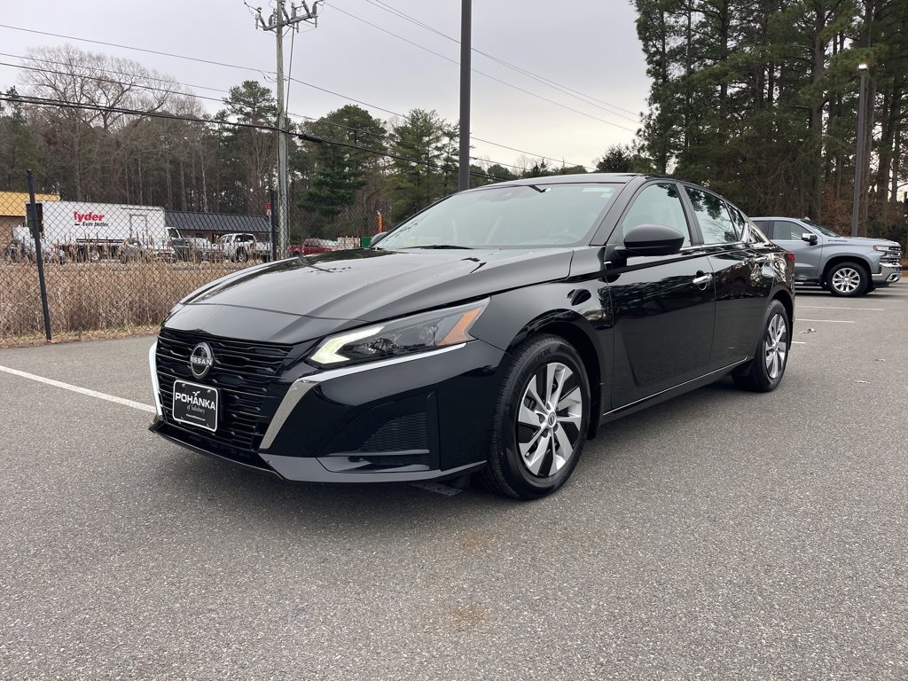 Used 2025 Nissan Altima 2.5 S video 2