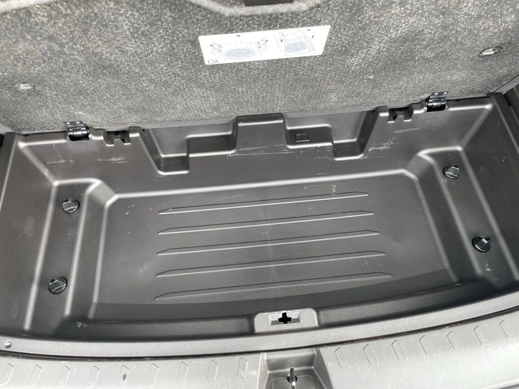 Used 2023 Chevrolet Traverse LT image 31