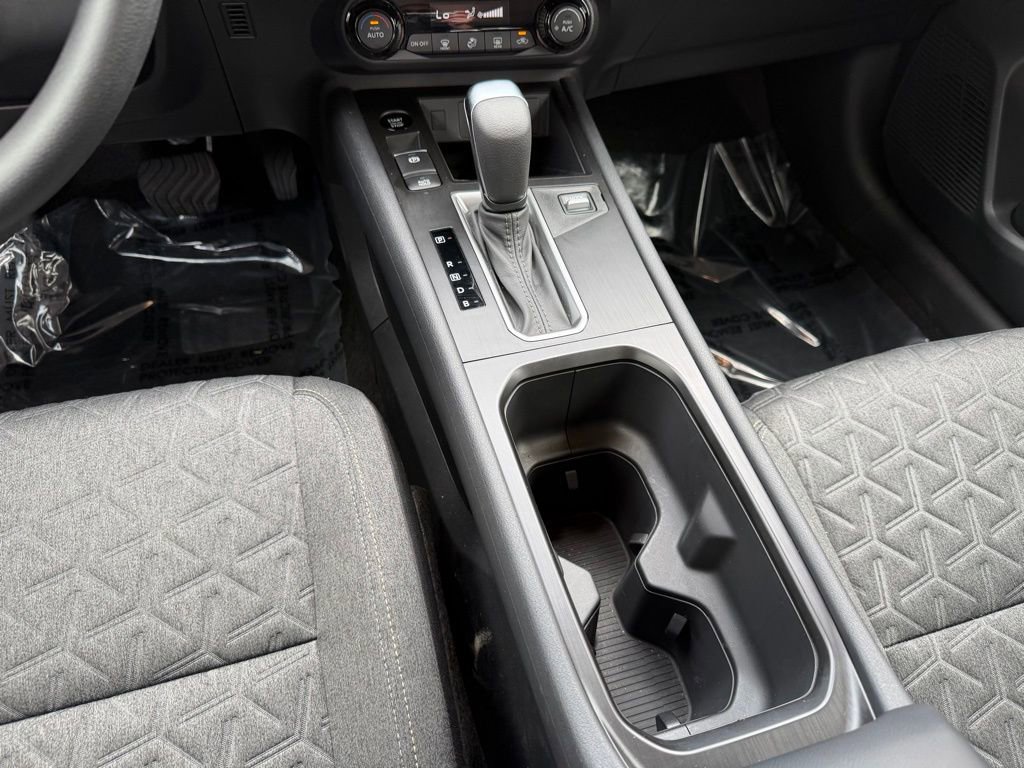 Used 2026 Nissan Kicks SV image 17