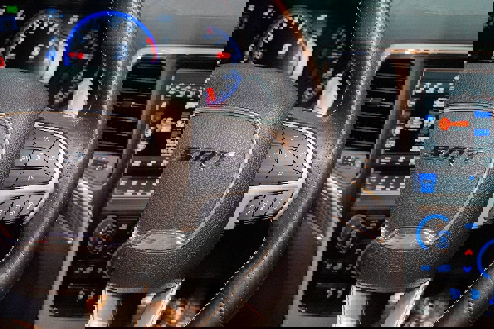 Used 2018 Jeep Grand Cherokee SRT w/ Trailer Tow Group IV image 32