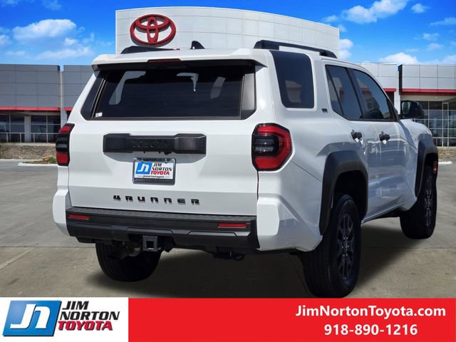Used 2025 Toyota 4Runner SR5 AWD/4WD image 7