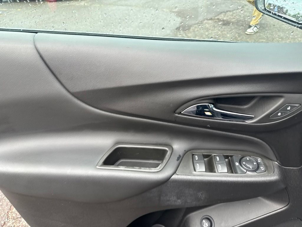 Used 2024 Chevrolet Equinox LT AWD/4WD image 24