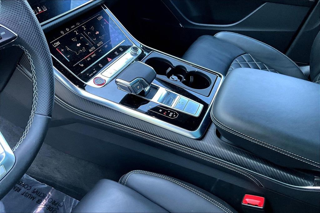Used 2024 Audi SQ8 Premium Plus AWD/4WD image 18