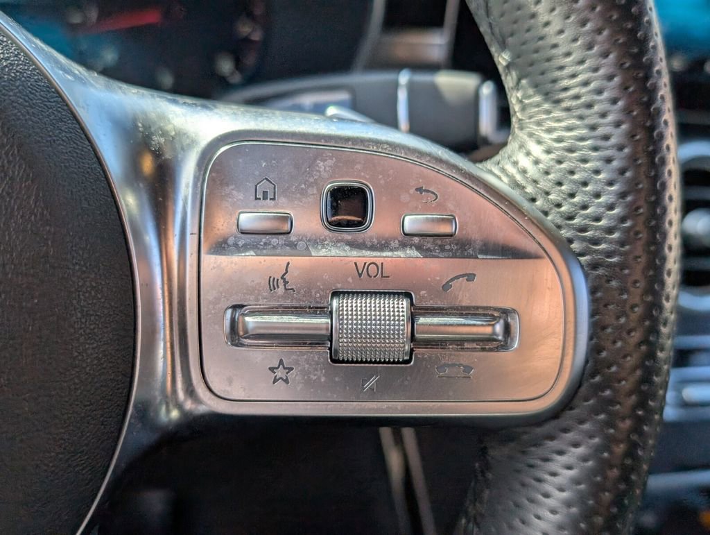 Used 2022 Mercedes-Benz GLC 300 image 26