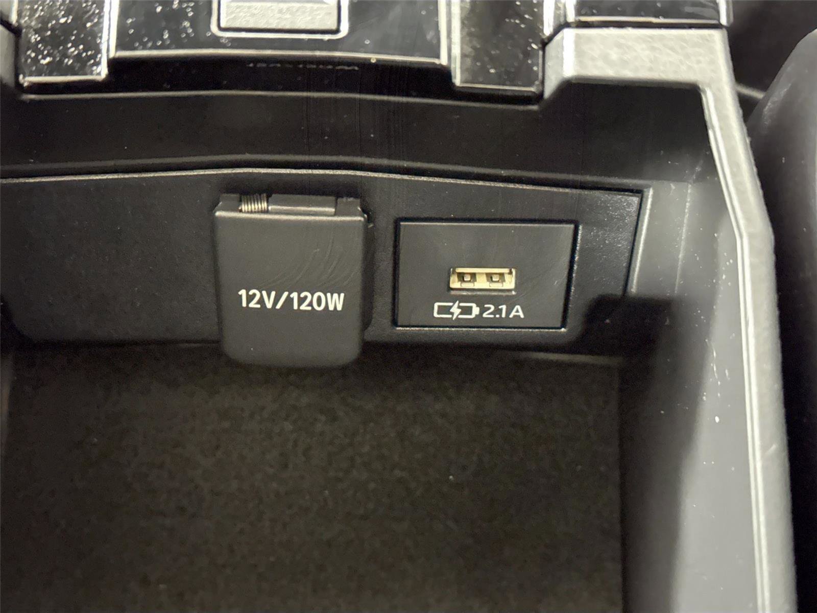 Certified 2021 Toyota Corolla XSE image 33