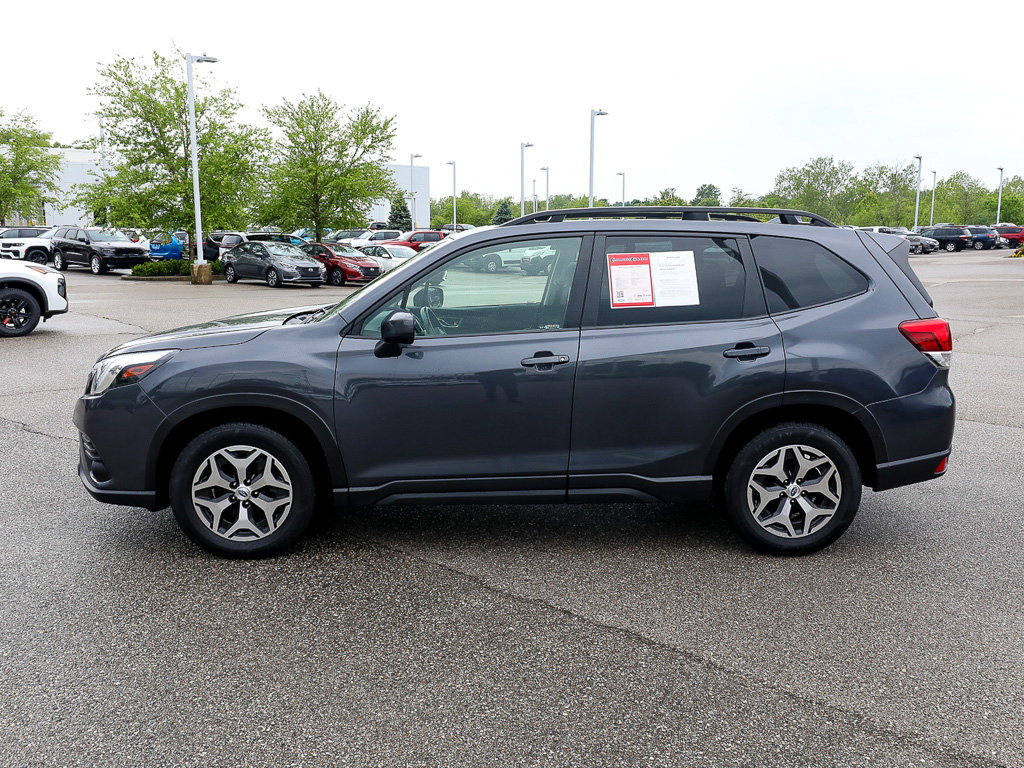 Used 2022 Subaru Forester Premium AWD/4WD image 5