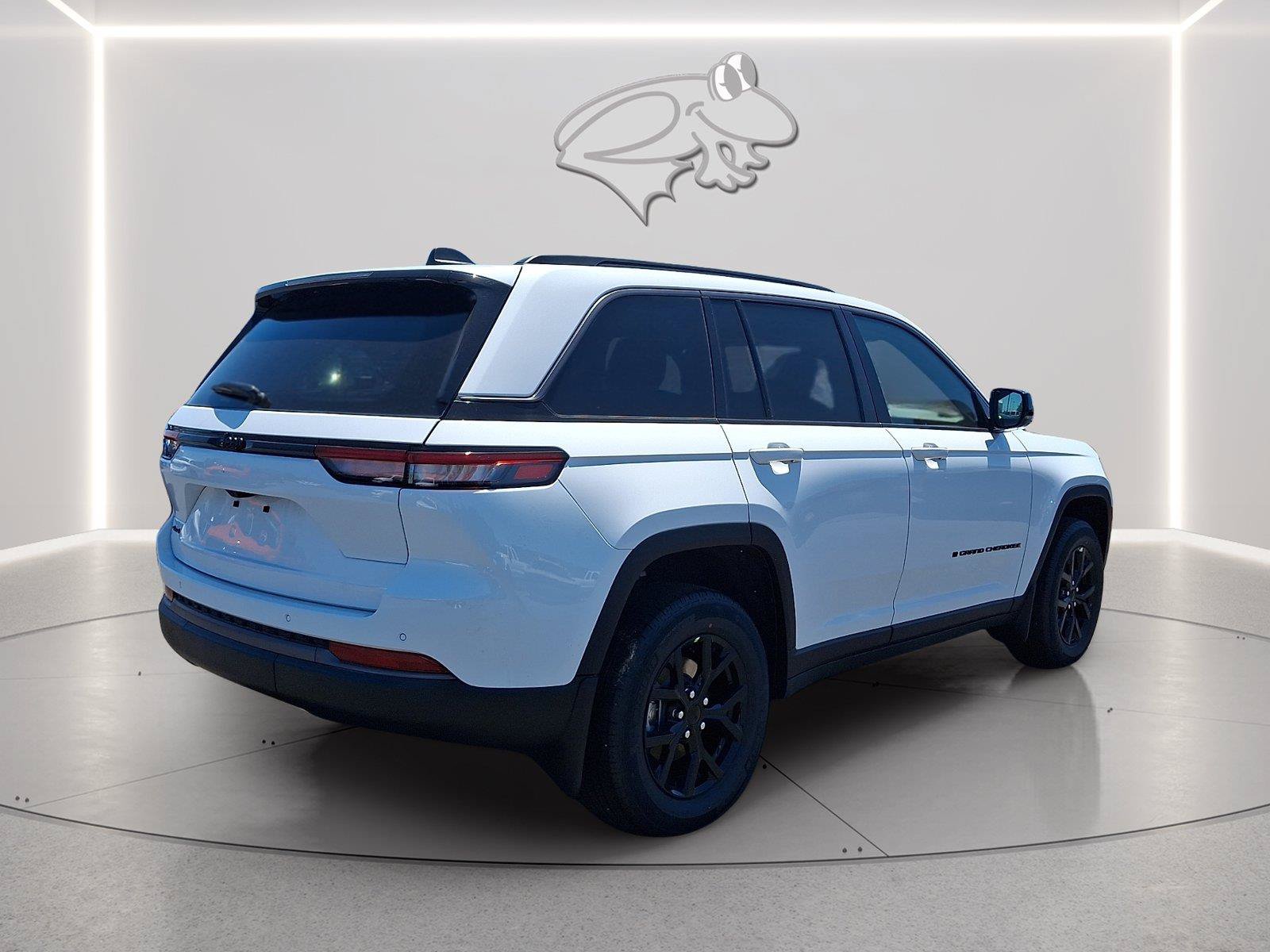 New 2026 Jeep Grand Cherokee Altitude AWD/4WD image 3