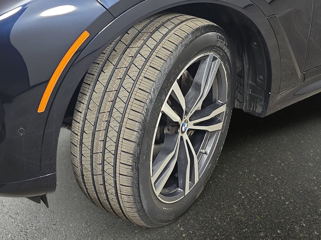 Certified 2024 BMW X7 xDrive40i w/ M Sport Package image 34