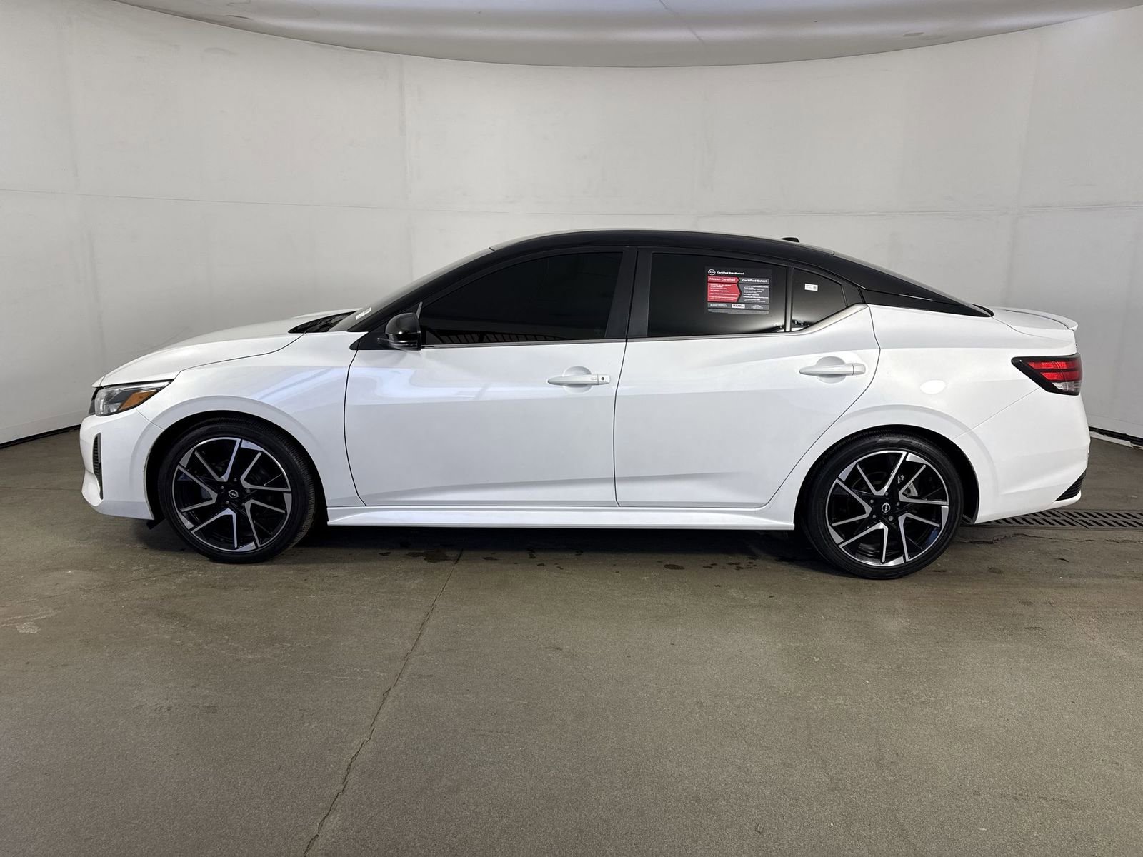 Certified 2024 Nissan Sentra SR image 30