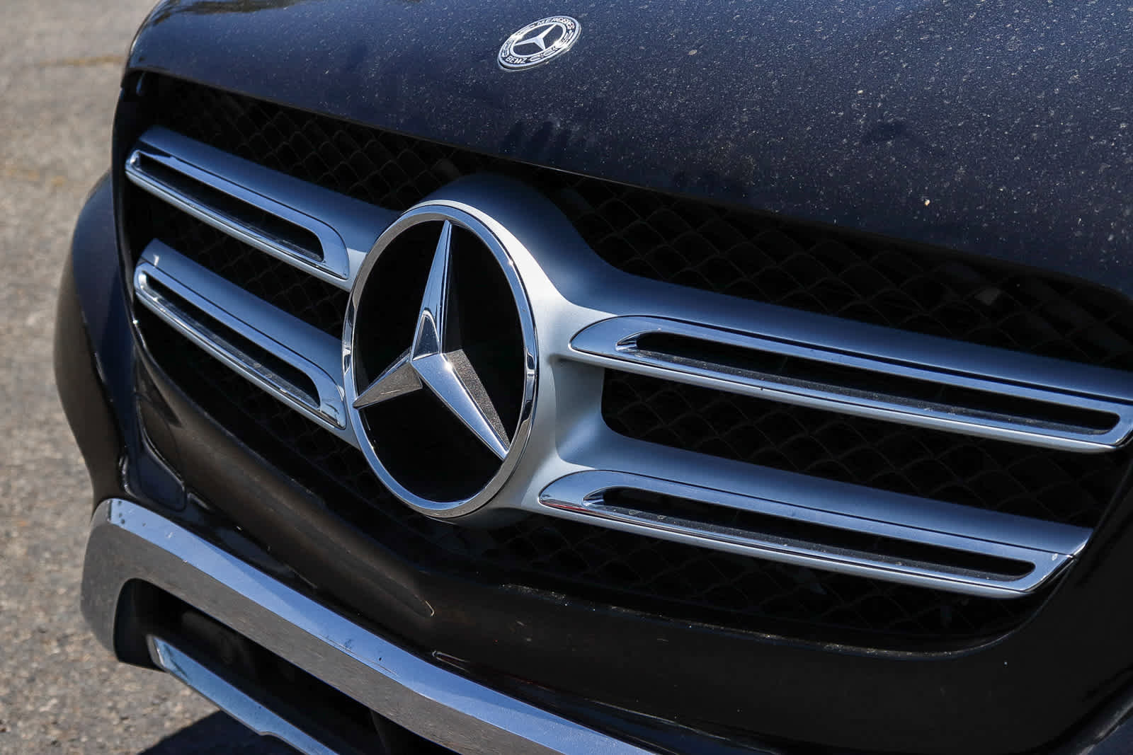 Used 2017 Mercedes-Benz GLC 300 4MATIC image 3