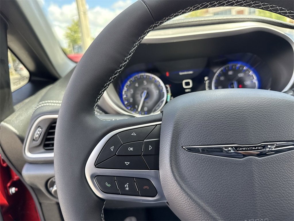 New 2026 Chrysler Pacifica Select image 14