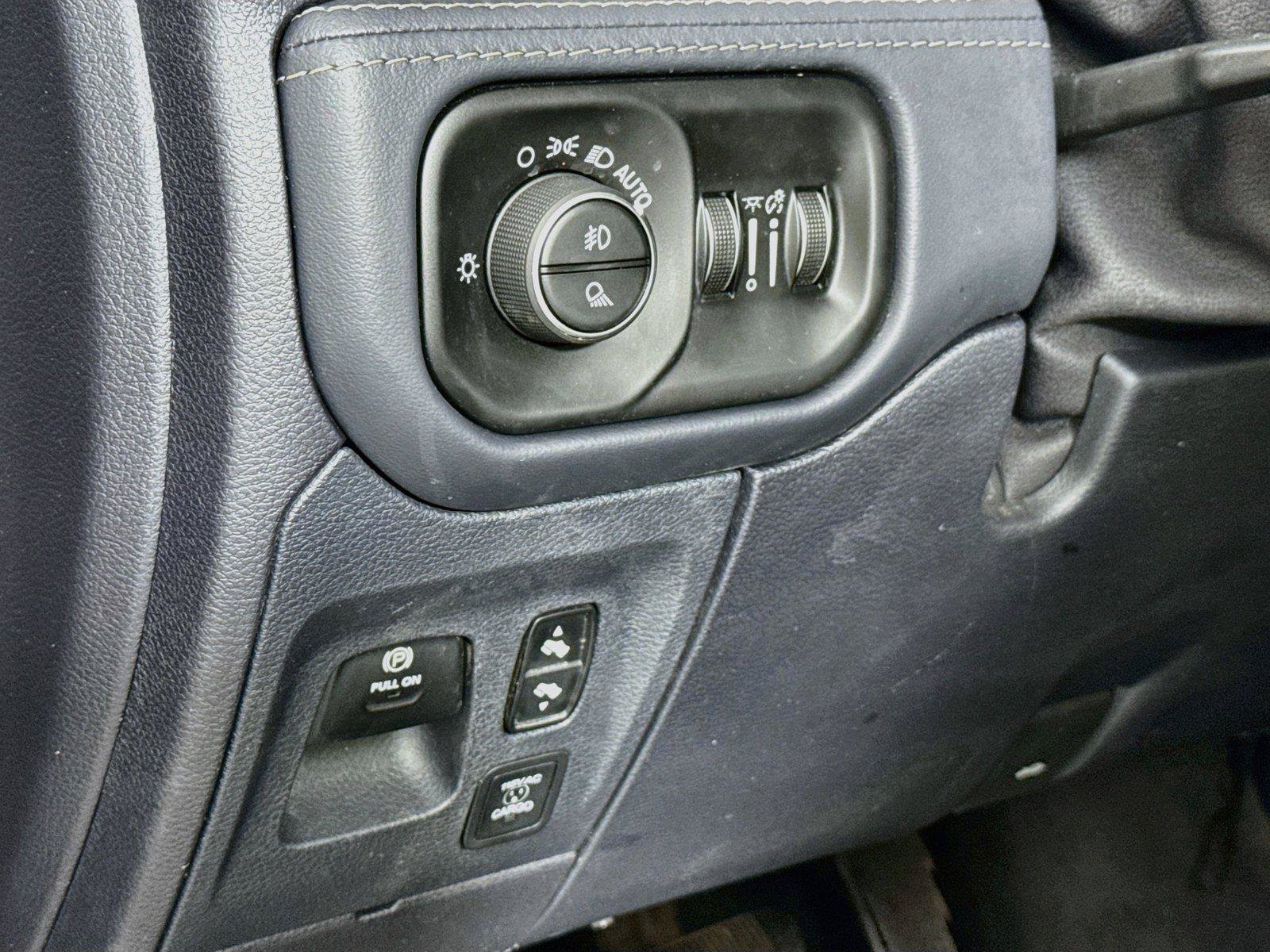 Used 2020 RAM 1500 Limited w/ Off Road Group AWD/4WD image 16