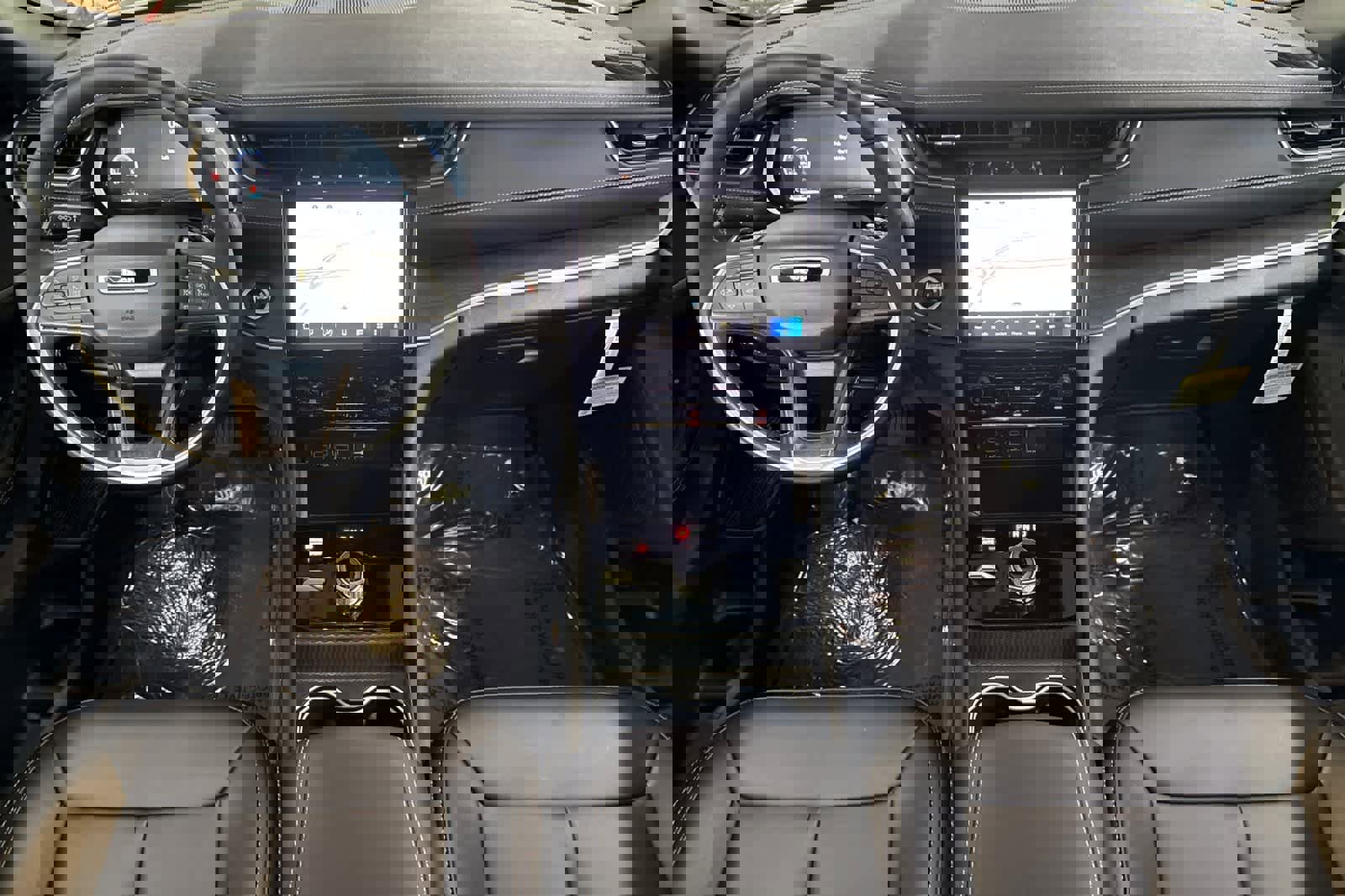 New 2025 Jeep Grand Cherokee L Limited w/ Black Appearance Package image 3