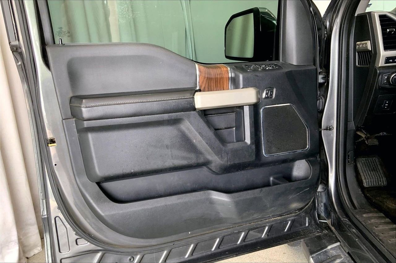 Used 2017 Ford F150 Lariat AWD/4WD image 21