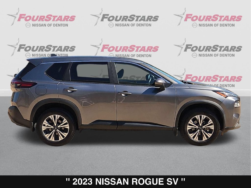 Used 2023 Nissan Rogue SV FWD image 3