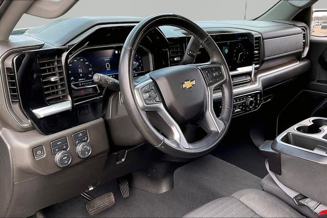 Used 2023 Chevrolet Silverado 1500 LT image 12