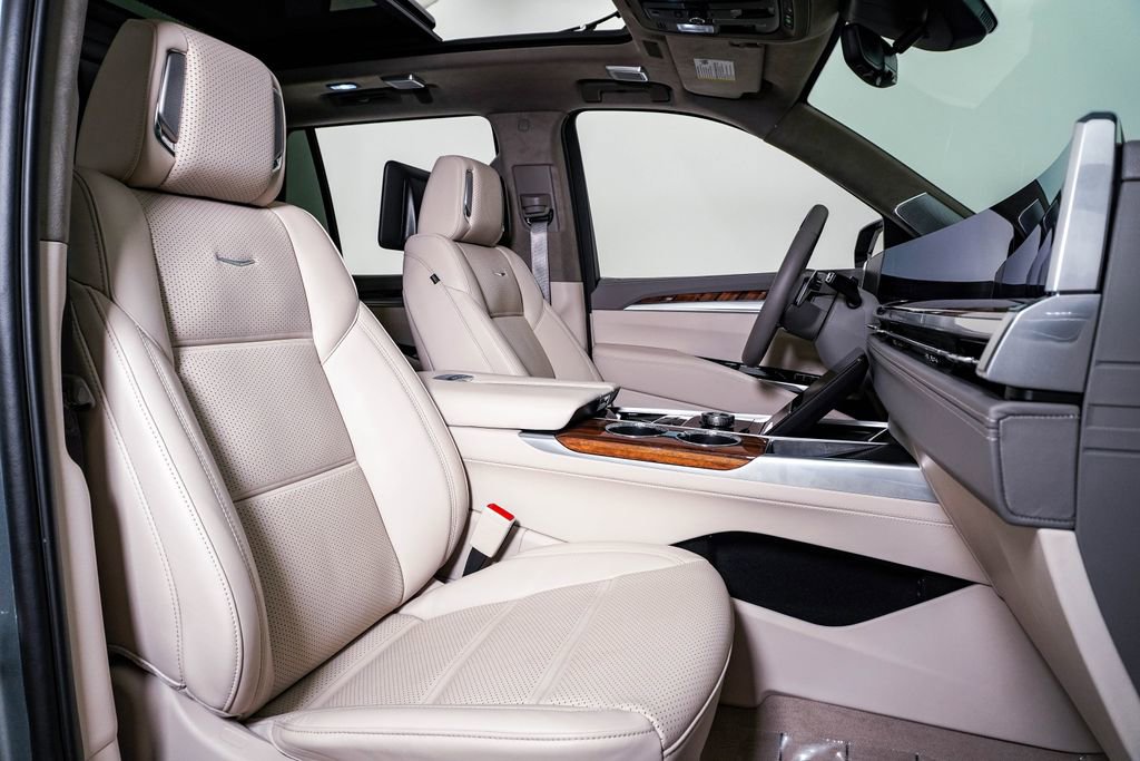 Used 2025 Cadillac Escalade Sport Platinum image 17