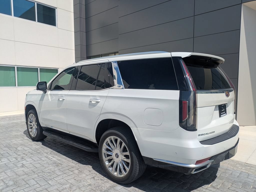 Used 2023 Cadillac Escalade Premium Luxury RWD image 8
