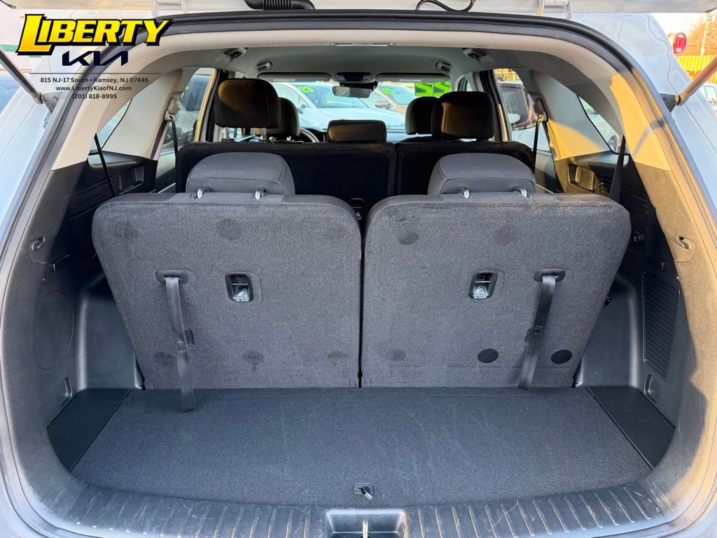 Used 2022 Kia Sorento LX image 11