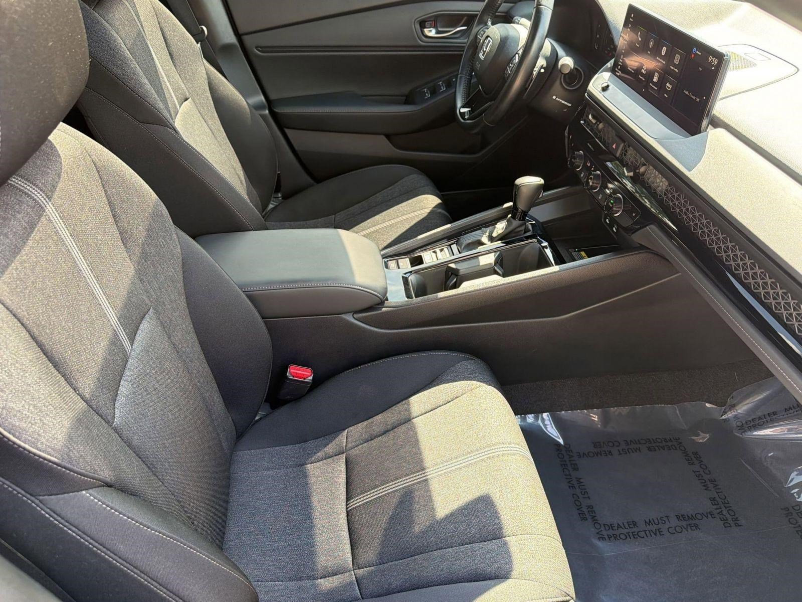 Used 2025 Honda Accord Sport image 28