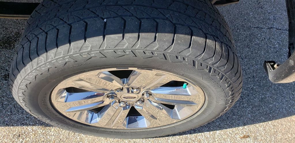 Used 2020 Ford F150 Lariat AWD/4WD image 10