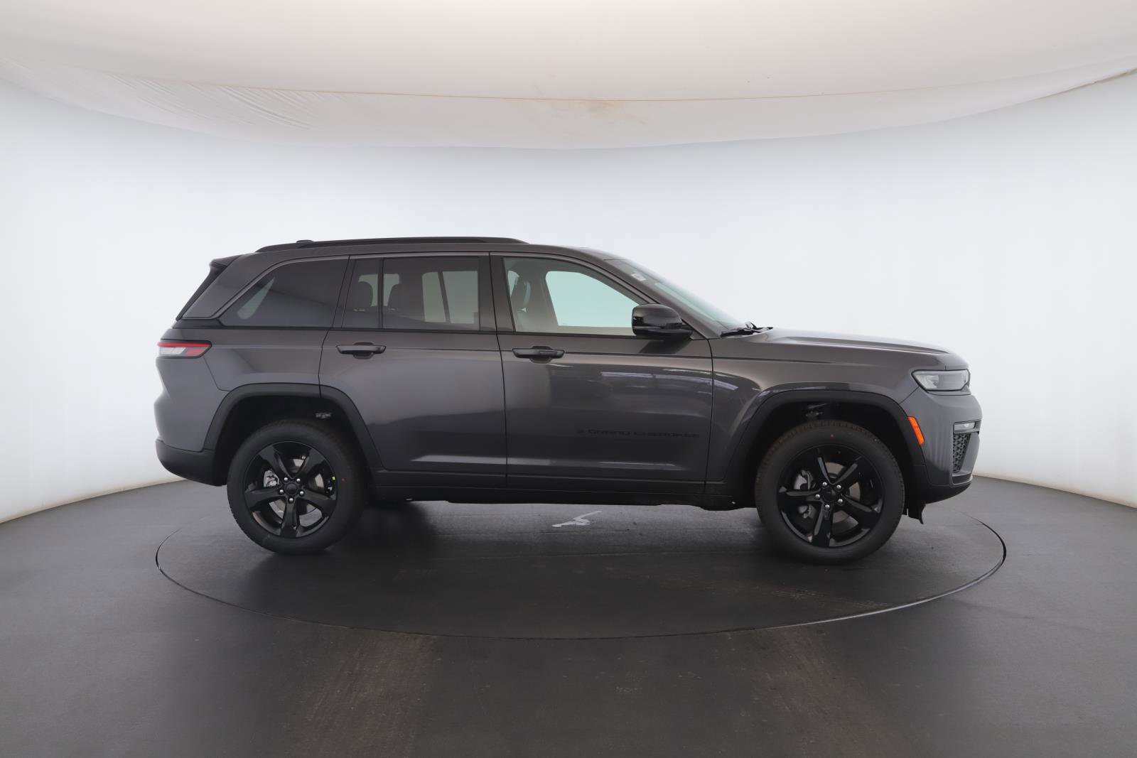 New 2026 Jeep Grand Cherokee Limited w/ Limited Altitude Package image 20