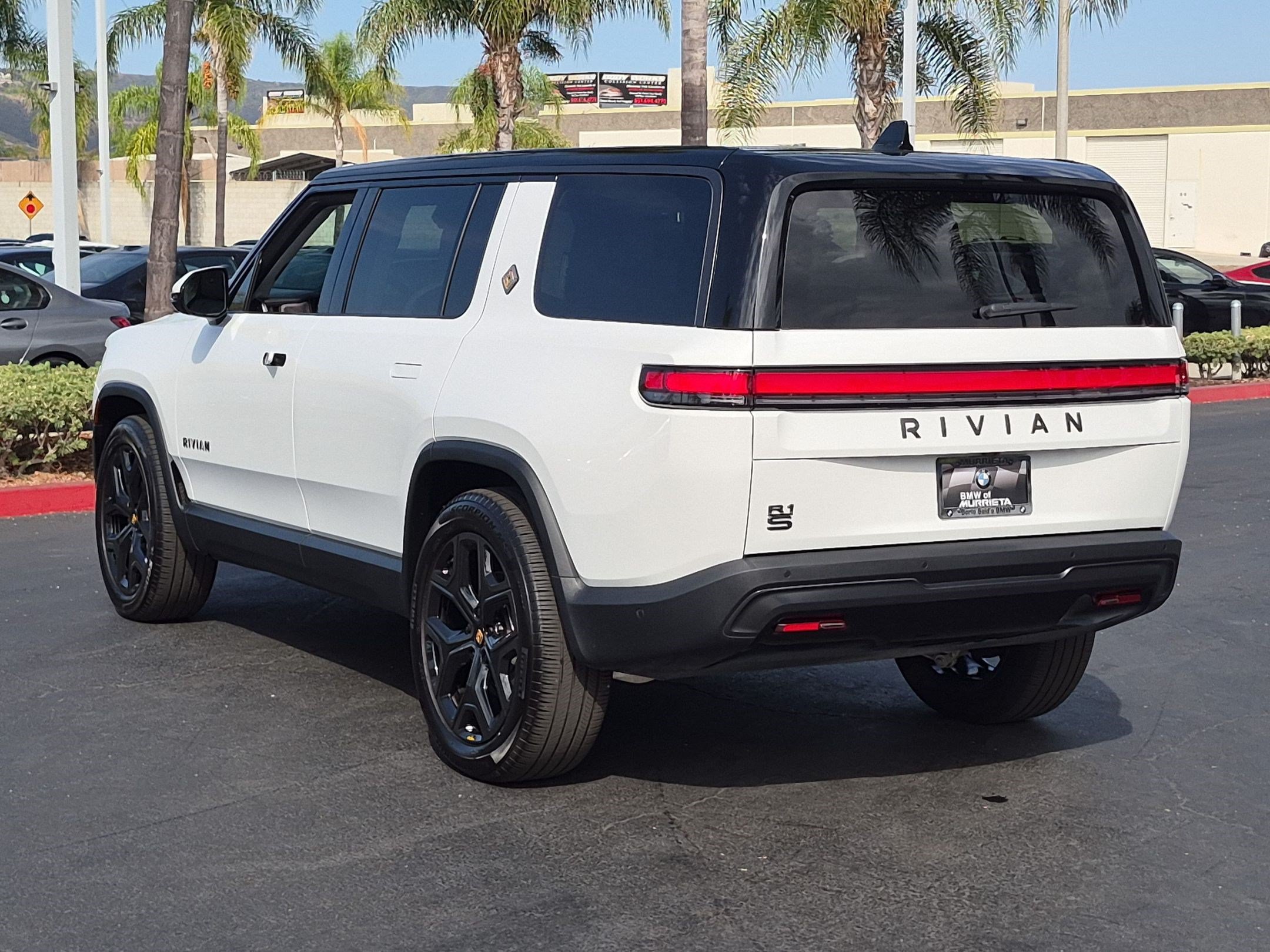 Used 2026 Rivian R1S Adventure AWD/4WD image 8